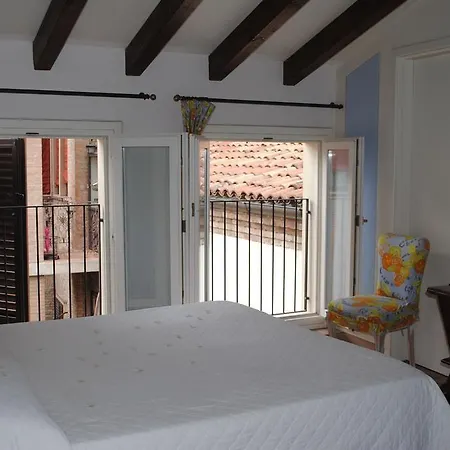 לינה וארוחת בוקר Il Bagattino פררה