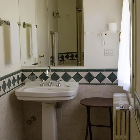 לינה וארוחת בוקר Il Bagattino 4*