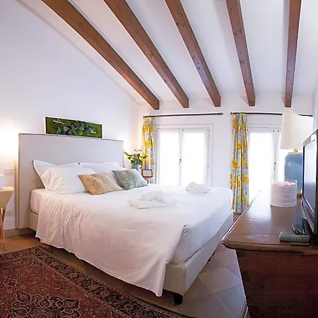 Il Bagattino Bed & Breakfast 4*